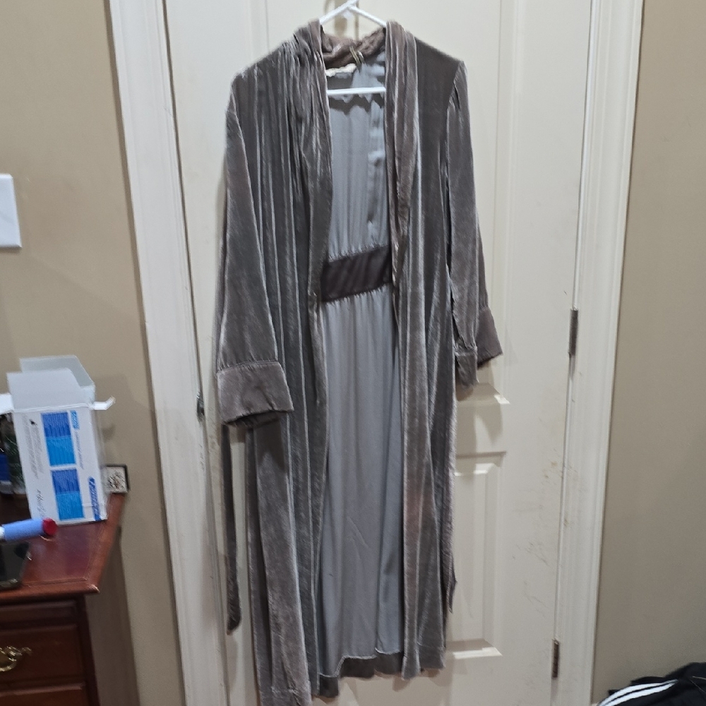 Soft Surroundings Taupe Velvet Garment